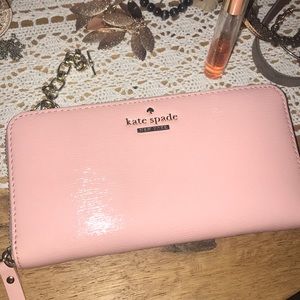 kate spade Wallet. Perfect Condition!